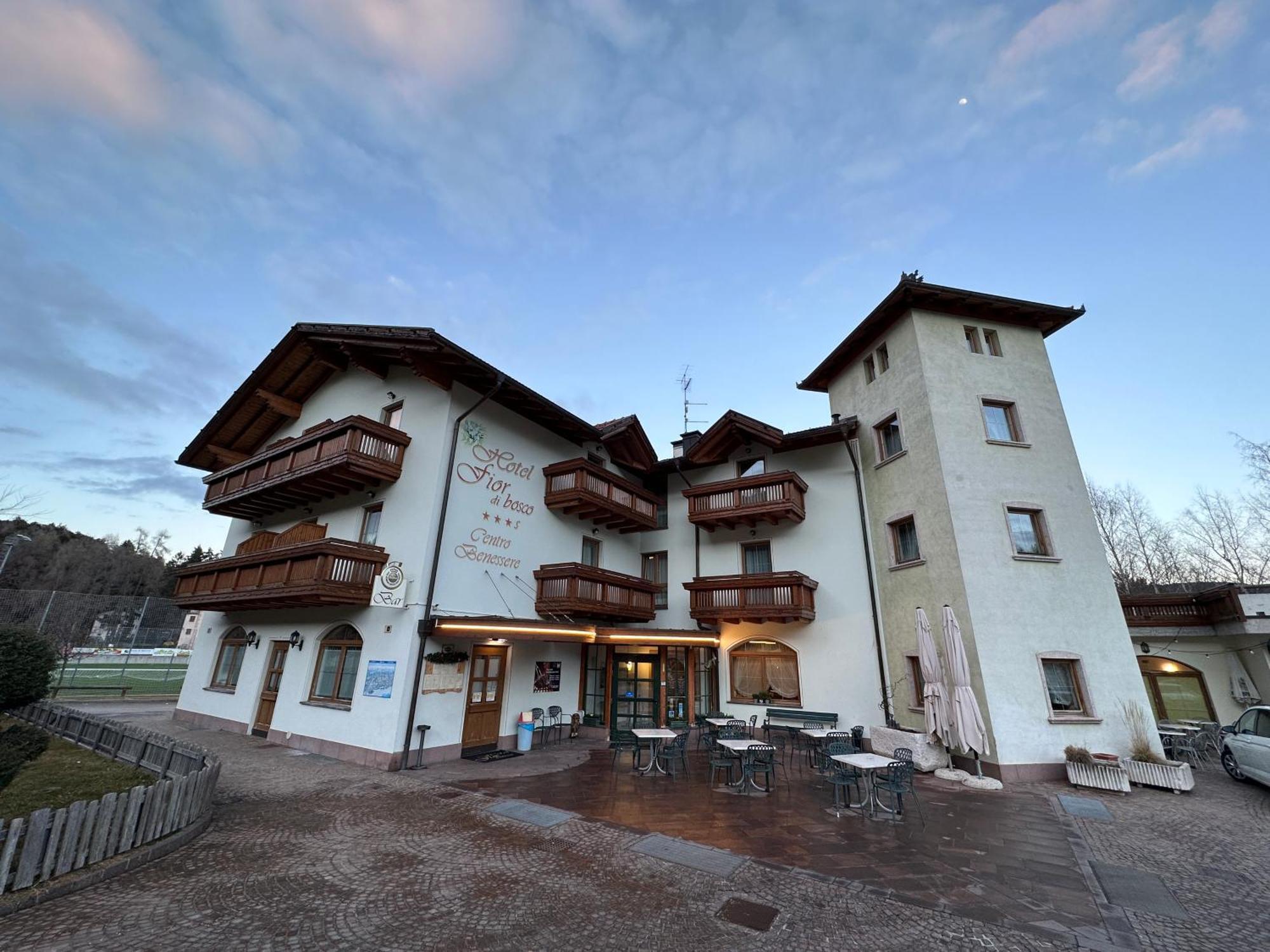 Hotel Fior Di Bosco Giovo Esterno foto