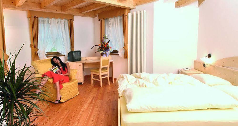 Hotel Fior Di Bosco Giovo Esterno foto